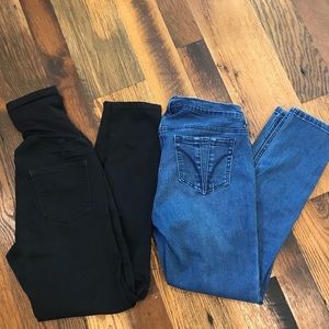 Bundle of two pairs of maternity jeans